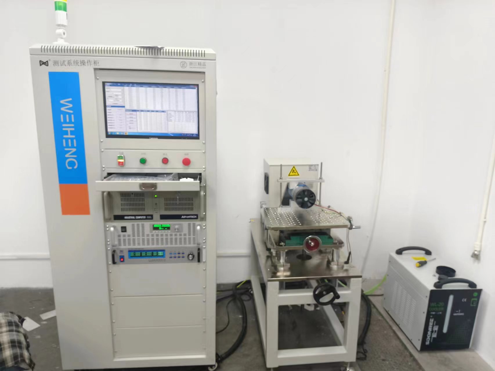 漳州雅洛普電機(jī)科技有限公司調(diào)試現(xiàn)場(chǎng)